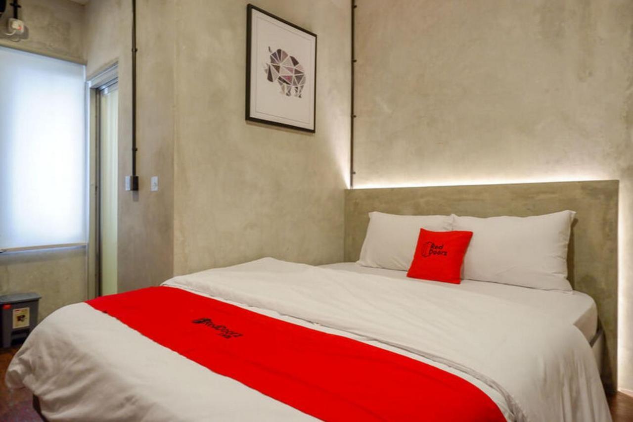 Reddoorz Plus Near Kawasan Sam Poo Kong Semarang Exterior foto